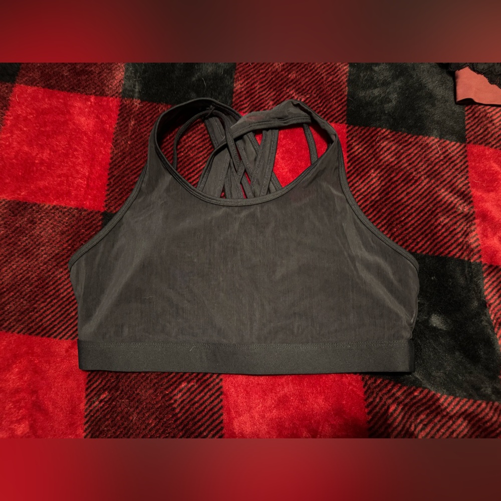 Fabletics sports bra (NEW)
